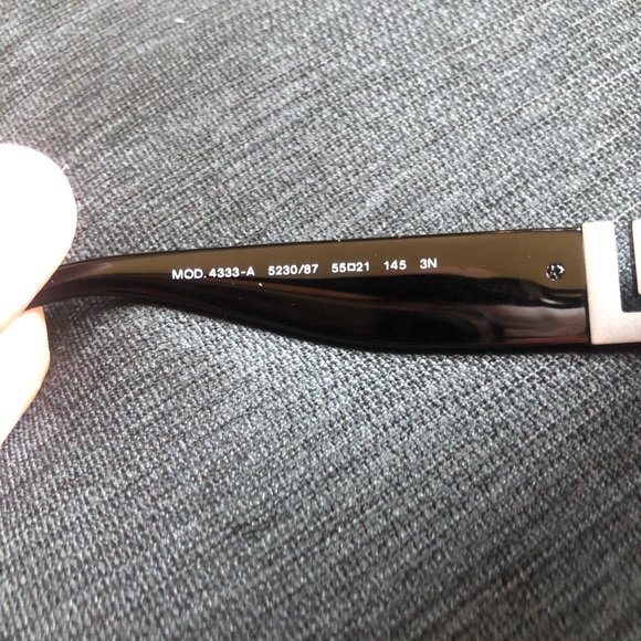 Versace Sunglasses - Picture 7 of 8